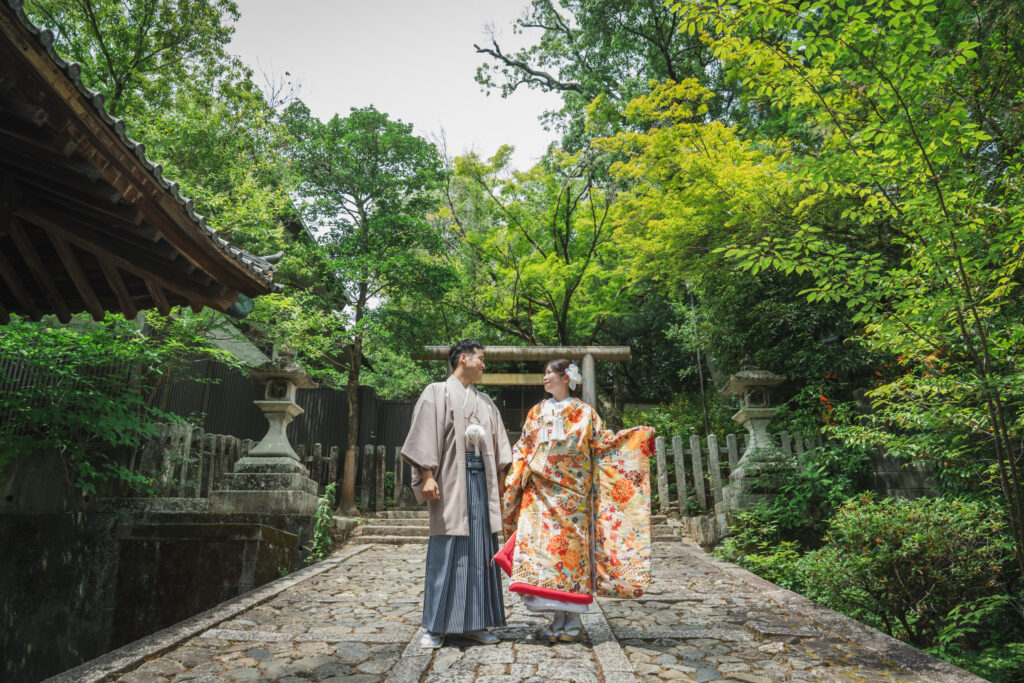 京都 今宮神社での和装前撮り 白無垢姿の新婦
